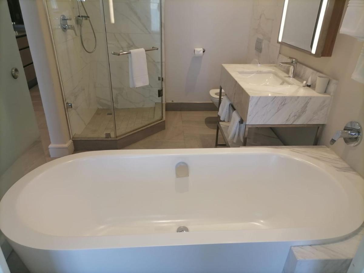 Houghton Suites Johannesburg Buitenkant foto
